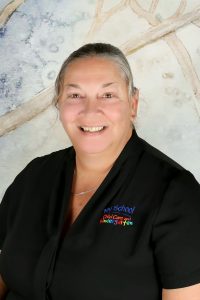 Kelly Newton 